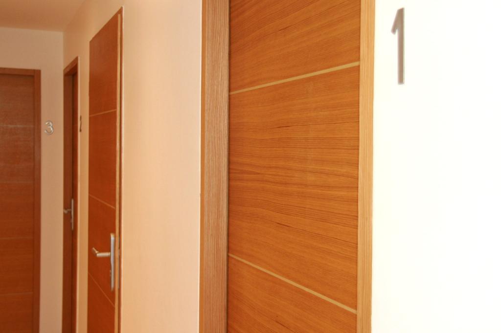 Ferienwohnung Appart Azur Saint-Laurent-du-Var Exterior foto