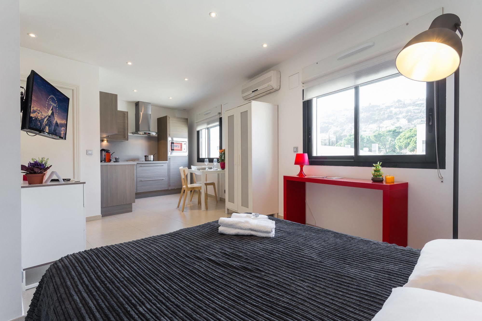 Ferienwohnung Appart Azur Saint-Laurent-du-Var Exterior foto